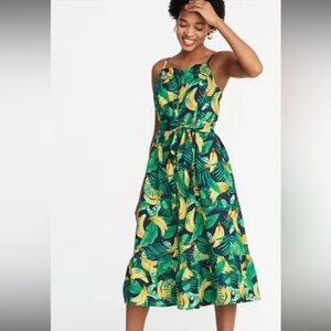 Old Navy Banana print tiered midi dress size S